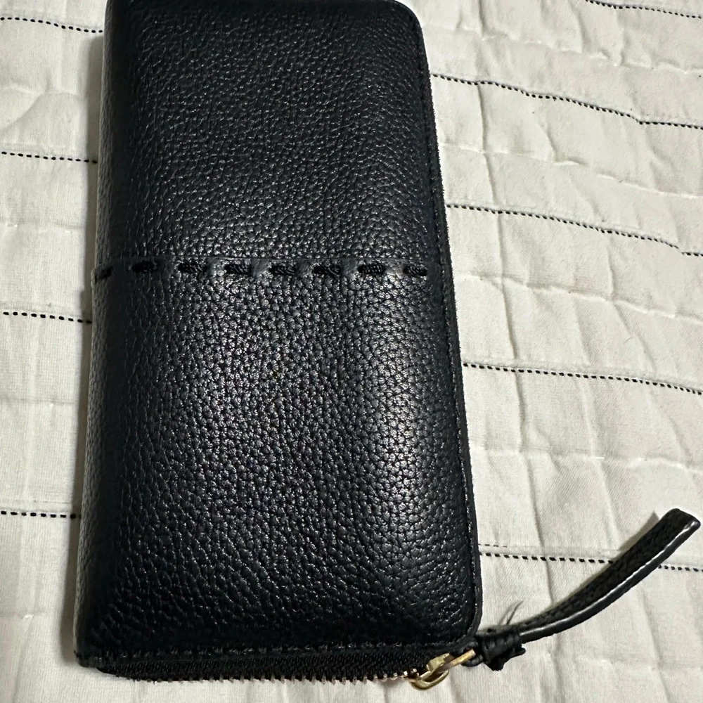 Tory Burch Black Pebbled Leather Zip-Around Wallet - Picture 13 of 13